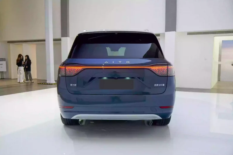 AITO M9 EV