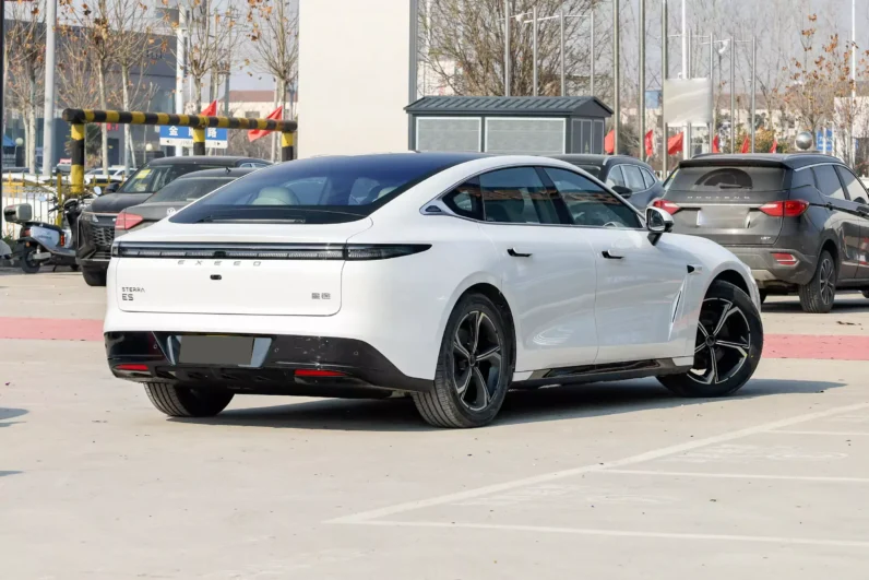 EXEED Sterra ES